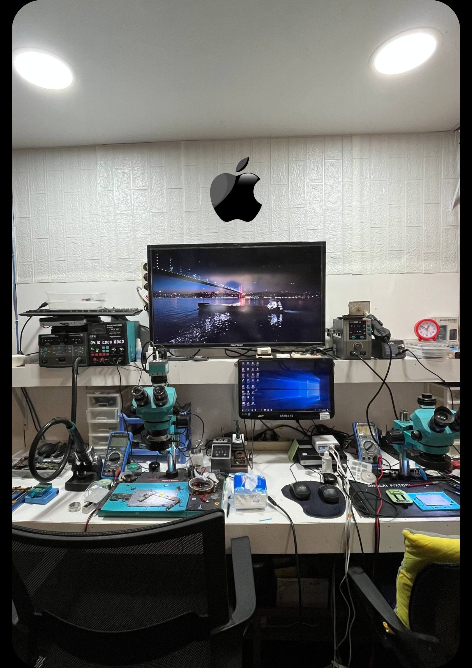 Service iPhone Lumajang